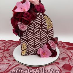 Classy and girly birthday cake