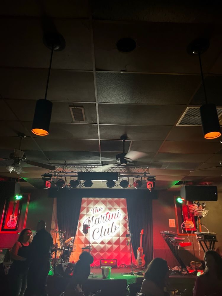 THE MARTINI CLUB 89 Photos & 71 Reviews 8507 McCullough Ave, San