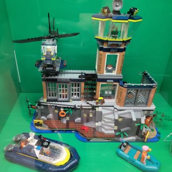 The Big Shop - Sets - Toy Stores Near Me - Carlsbad, California The Big Shop - Sets - Toy Stores Near Me - Carlsbad, California