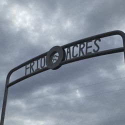 Frio Acres - Front archway