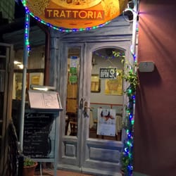 Trattoria Via Dell'amore - Outside
