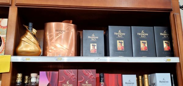 Lucky Seafood Market by null