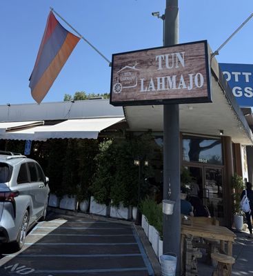 Tun Lahmajo by null Tun Lahmajo by null