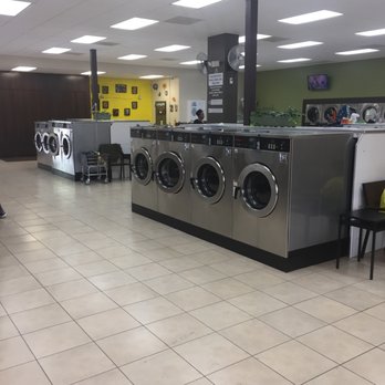 North Tryon Laundromat - Laundromat Near Me - Charlotte, North Carolina North Tryon Laundromat - Laundromat Near Me - Charlotte, North Carolina