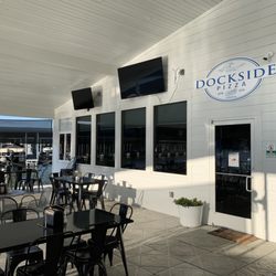 Dockside Pizza - Front of the restaurant and outside dining area.