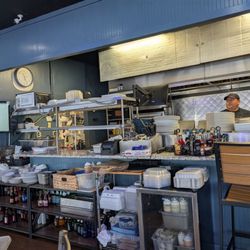 Kacey's Seafood - Open kitchen