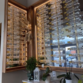 Bliss Beauty Bar - Hair Salons Near Me - Houston, Texas