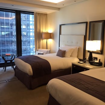 The Langham, Chicago - Classic room - Hotels Near Me - Chicago, Illinois The Langham, Chicago - Classic room - Hotels Near Me - Chicago, Illinois
