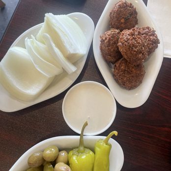 Hummus Yummy - 6 Piece Falafel Balls , onion and olives - Vegan Near Me - Valley Village, California Hummus Yummy - 6 Piece Falafel Balls , onion and olives - Vegan Near Me - Valley Village, California