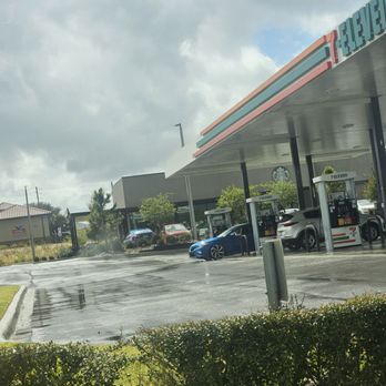 7-ELEVEN - Updated December 2025 - 36 Photos - 44249 Highway 27