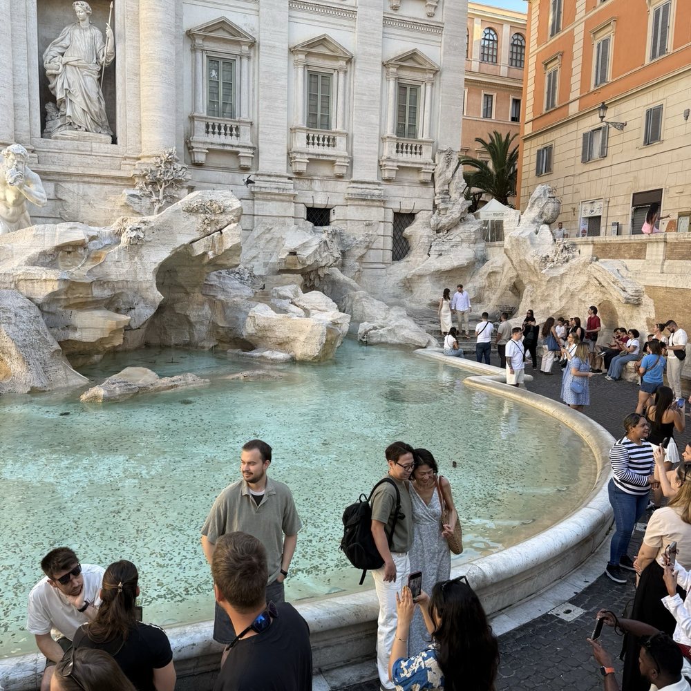 Fontana di Trevi - Landmarks & Historical Buildings Near Me - Rome, RM Fontana di Trevi - Landmarks & Historical Buildings Near Me - Rome, RM