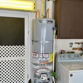 Buddy's Plumbing - 40 gallon gas water heater installation. - Plumbing Near Me - Houston, Texas Buddy's Plumbing - 40 gallon gas water heater installation. - Plumbing Near Me - Houston, Texas