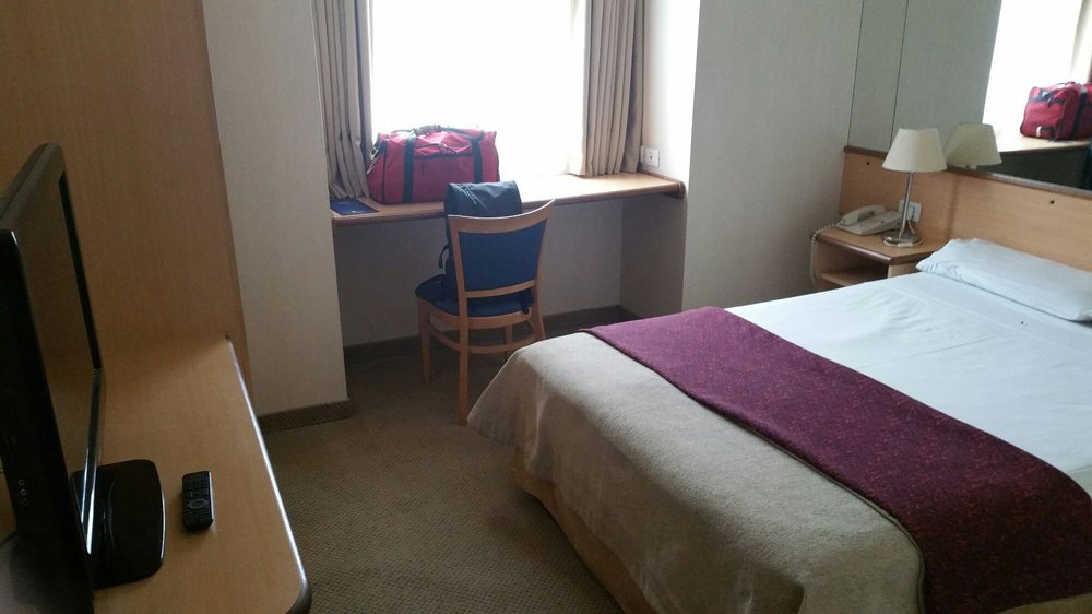 Hotel Aeroparque Inn & Suites