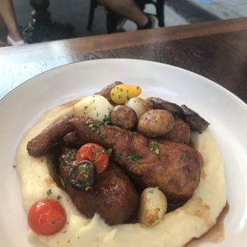 Perle Restaurant - Vegan coq au vin Incredible!! - New American Near Me - Pasadena, California Perle Restaurant - Vegan coq au vin Incredible!! - New American Near Me - Pasadena, California