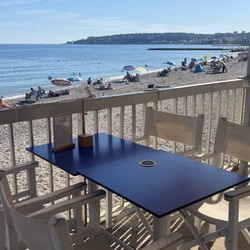 Bouddha Beach - Promenade restaurant overlooking the beach