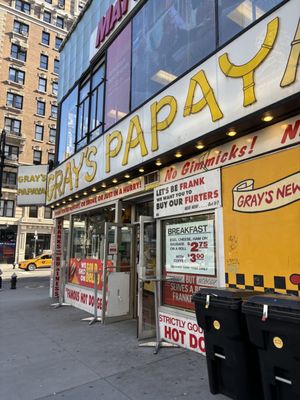Gray's Papaya by null