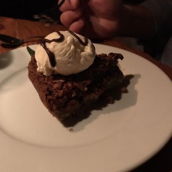 Planters Tavern - Chocolate pecan pie - Bars Near Me - Savannah, Georgia Planters Tavern - Chocolate pecan pie - Bars Near Me - Savannah, Georgia