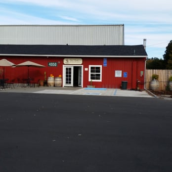 Ektimo Vineyards - Wineries Near Me - Sebastopol, California Ektimo Vineyards - Wineries Near Me - Sebastopol, California