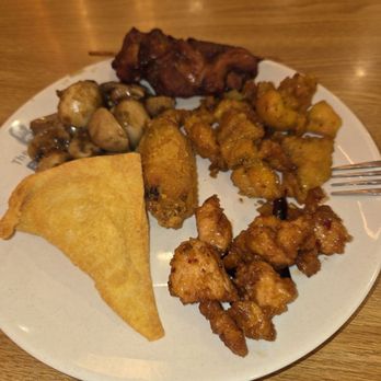 The City Buffet - Crab Rangoon, Mushrooms In Oyster Sauce, Teriyaki Chicken Skewer, Butter Chicken, Spicy Chicken And A Crispy Chicken Wing. - Buffets Near Me - Columbus, Ohio The City Buffet - Crab Rangoon, Mushrooms In Oyster Sauce, Teriyaki Chicken Skewer, Butter Chicken, Spicy Chicken And A Crispy Chicken Wing. - Buffets Near Me - Columbus, Ohio