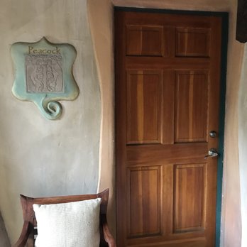 Emerald Iguana Inn - Hotels Near Me - Ojai, California