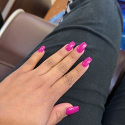 LY Nails