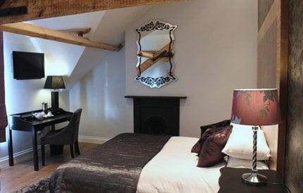 Number One Hundred Bed And Breakfast by null