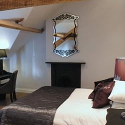 Number One Hundred Bed And Breakfast