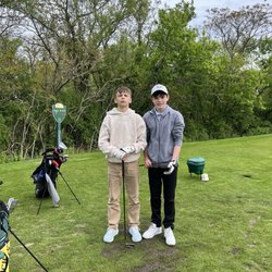 Golf Center Des Plaines - Youth on course