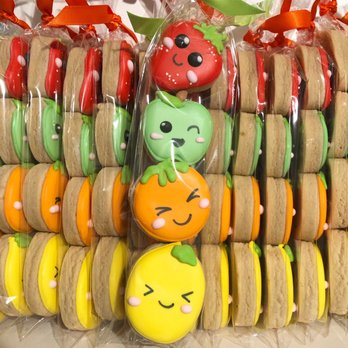 Andrea's Oven - a stack of cookies with faces - Desserts Near Me Andrea's Oven - a stack of cookies with faces - Desserts Near Me