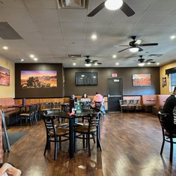 The Edge of Town - Some of the dining area.