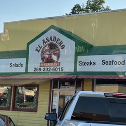 El Asadero - Signage