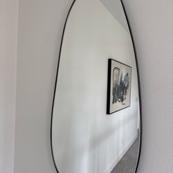 Handyman Pavel - Mirror install