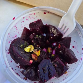 Genero’s Delicatessen - Beet salad - Delis Near Me - Sebastopol, California