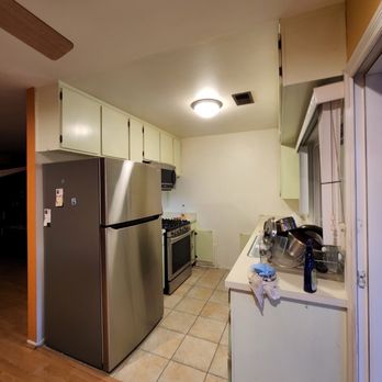 Pacific 1 Construction - a kitchen with stainless steel appliances - General Contractors Near Me - Los Angeles, California Pacific 1 Construction - a kitchen with stainless steel appliances - General Contractors Near Me - Los Angeles, California