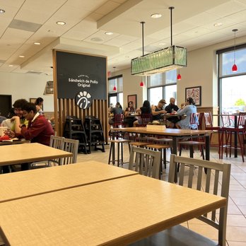 Chick-fil-A - Interior - Fast Food Near Me - Bayamón, Puerto Rico