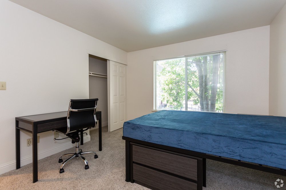 OAKSHADE COMMONS Updated October 2024 83 Photos & 25 Reviews 2120