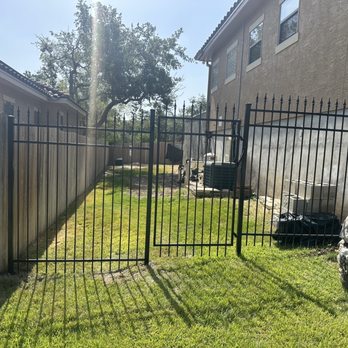 Elite Fence & Welding - Pool Fence Repair - Fences & Gates Near Me Elite Fence & Welding - Pool Fence Repair - Fences & Gates Near Me