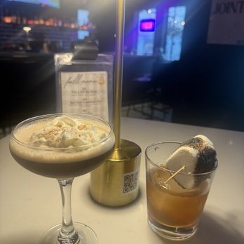 Almost Famous - Seasonal fall cocktail menu - Cocktail Bars Near Me - Houston, Texas