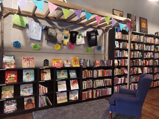 Round Table Book 826 N Kansas Ave Topeka Ks S Mapquest Round Table Book 826 N Kansas Ave, Round Table Books Topeka
