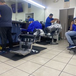 Alpha & Omega - Barbería