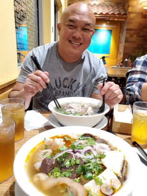 Tèo Bun Bo Hue by null