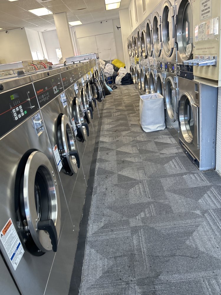 A&T LAUNDRY Updated September 2024 16 Reviews 15724 1st Ave S
