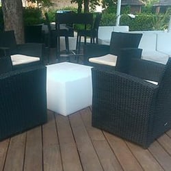 Les Cordeliers - pour prendre l'apéritif vous pouvez vous installez au salon