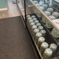 Floyd's Fine Cannabis - Strains