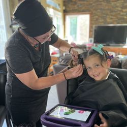 Expert Lice Treatment - Baby #2 getting lice removed.