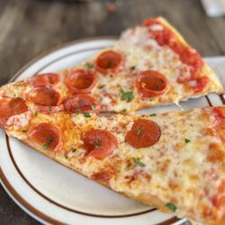 Piaci Pub And Pizzeria