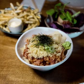 Kaimuki Shokudo - Spicy Tuna Bowl (@miguelmoralesphotography on Instagram) - Japanese Near Me - Honolulu, Hawaii