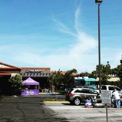 5 Star Car Wash & Detail Center - Busy Saturday afternoon but well worth the wait