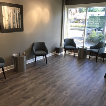 North Shore Chiropractic - The waiting room - Chiropractors Near Me - Saint Petersburg, Florida North Shore Chiropractic - The waiting room - Chiropractors Near Me - Saint Petersburg, Florida