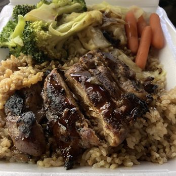 Teriyaki Chicken Bowl - Teriyaki chicken with fried rice, steamed broccoli, and carrots - Japanese Near Me - Albuquerque, New Mexico